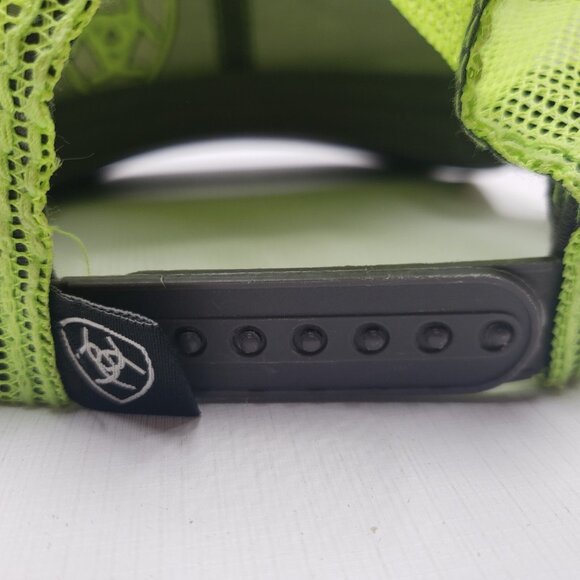 Ariat Snap Back Mesh Back Hat Adjustable Embroidered Logo Green Gray - Picture 13 of 16